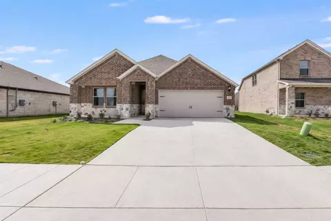 2317 Bellatrix Dr, Haslet, TX 76052