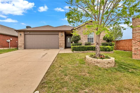 3200 Crofton Dr, Fort Worth, TX 76137