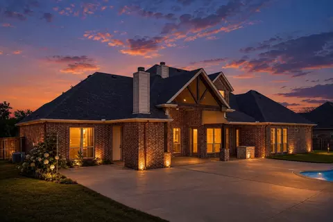 6411 Caliche Cir, Midlothian, TX 76065