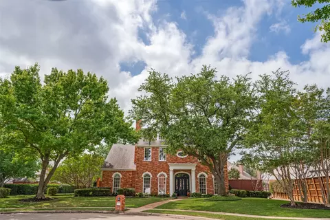 5900 Kensington Dr, Plano, TX 75093