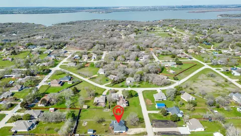 629 Concho Dr, Oak Point, TX 75068