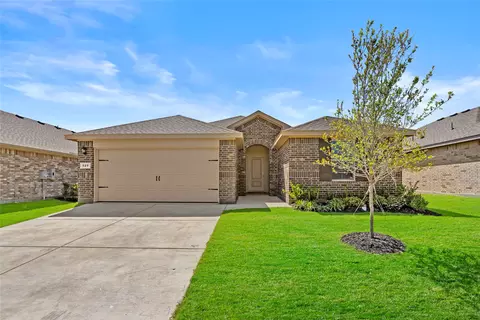 529 Marsh St, Cleburne, TX 76033