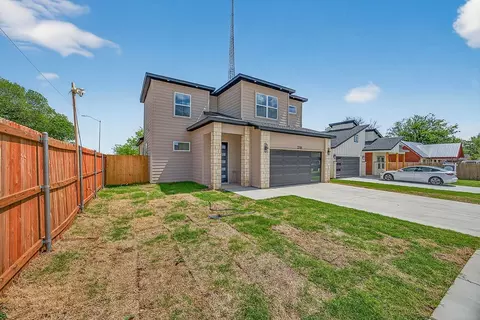 2701 S Jones St, Fort Worth, TX 76104