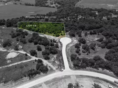 8001 Alegre Ct, Azle, TX 76020