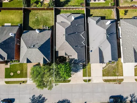 View/Area - 209 Park Meadows Dr, Euless, TX 76039 photo 2 of 5