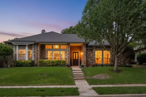 4221 Harvest Point Dr, Carrollton, TX 75010