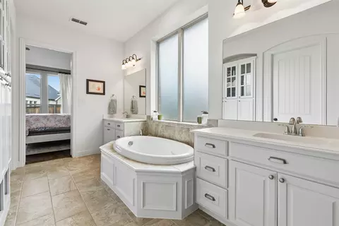 Bath - 4149 Maclin Dr, Celina, TX 75009 photo 2 of 5