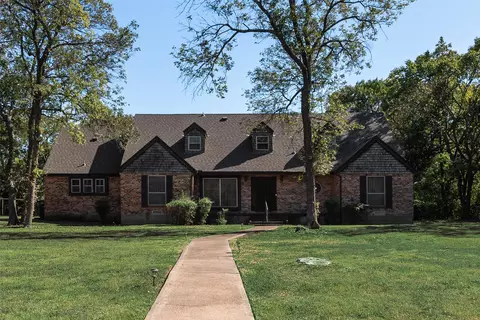 102 S Royal Oak Dr, Duncanville, TX 75116