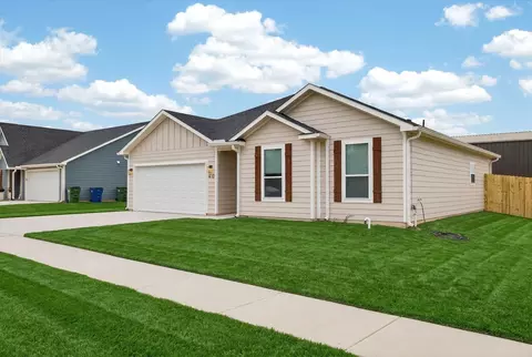 410 Church St, Whitesboro, TX 76273