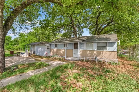 1812 Arch St, Fort Worth, TX 76105