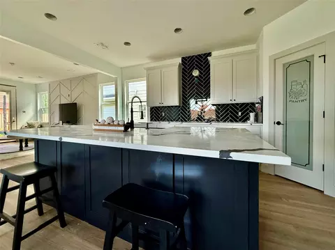 216 SW 13th St, Mineral Wells, TX 76067