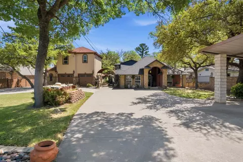 106 Marina View Ct, Weatherford, TX 76087