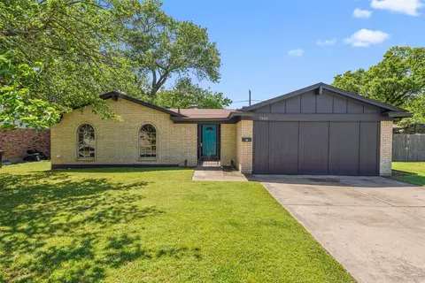7440 Beckwood Dr, Fort Worth, TX 76112