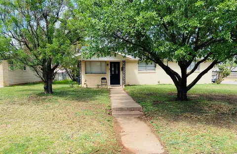 5334 Alamo Dr, Abilene, TX 79605
