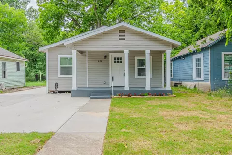 808 N Montgomery St, Sherman, TX 75090