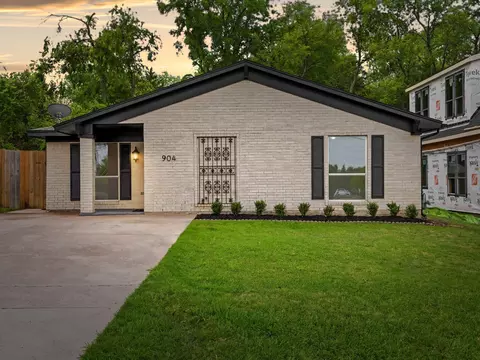 904 Aluminum Plant Rd, Rockwall, TX 75087