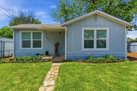 203 Gandy St, Lipan, TX 76462