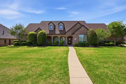 7240 Edgerton Dr, Midlothian, TX 76065
