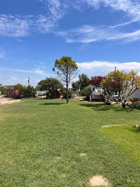 200 Enchanted Lakes Cir, Azle, TX 76020