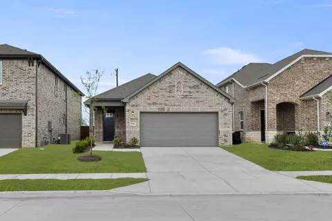 5925 Laurel Lake Ln, Pilot Point, TX 76258