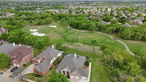 8431 Thatcher Rd, Lantana, TX 76226