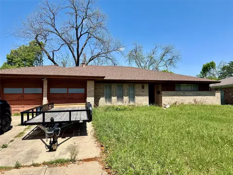 127 Kings Row St, Arlington, TX 76010