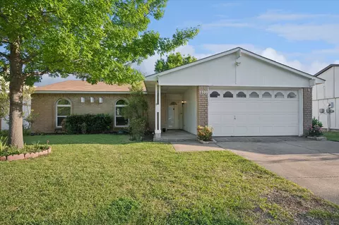 1109 Loving Trl, Grand Prairie, TX 75052