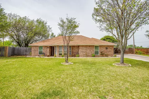 1604 Ann And Dossy Ct, Crowley, TX 76036