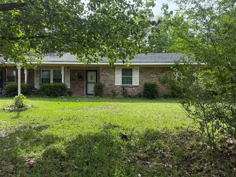 1600 S Jackson St, Kaufman, TX 75142