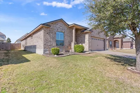 Exterior - 2801 Samson Dr, Lorena, TX 76655 photo 3 of 7