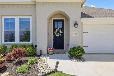 712 Swift St, Northlake, TX 76247