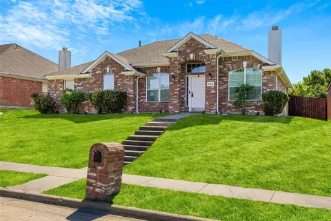 2124 Hickory Ridge Dr, Mesquite, TX 75181