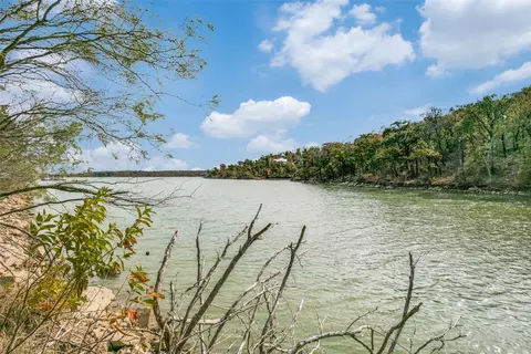 108 Three Forks Xing, Chico, TX 76431