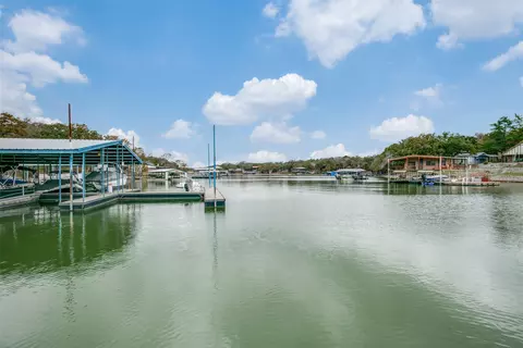 108 Three Forks Xing, Chico, TX 76431