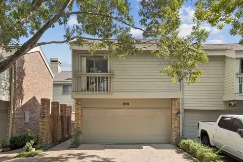 6742 E Northwest Hwy, Dallas, TX 75231