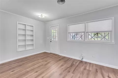 Living - 3500 N 21st St, Waco, TX 76708 photo 9 of 9