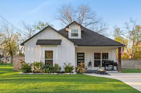 600 Picket St, Commerce, TX 75428