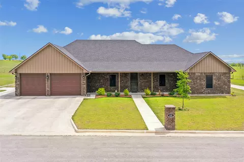 820 Fleitman Dr, Muenster, TX 76252