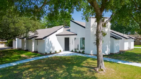 1202 Quail Hollow Dr, Garland, TX 75043