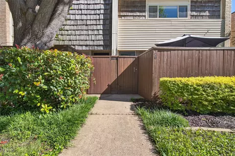 2702 Douglas Ave #126, Dallas, TX 75219