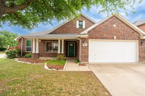 4401 Double Oak Ln, Fort Worth, TX 76123