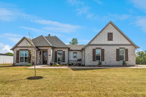 776 Cheyenne Trl, Trenton, TX 75490