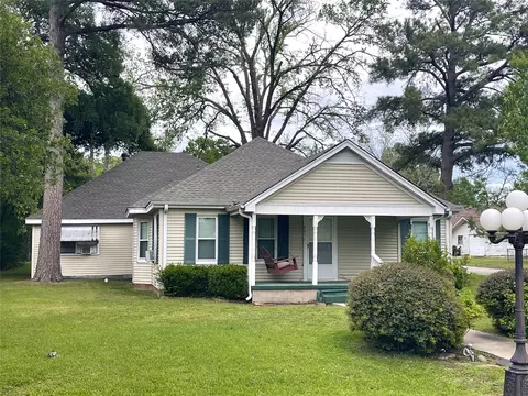 421 S 8th Ave, Teague, TX 75860