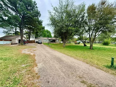 9416 Manning Ranch Rd, Payne Springs, TX 75124