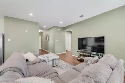 Entry Way - 3509 Doris Dr, Denton, TX 76207 photo 3 of 4