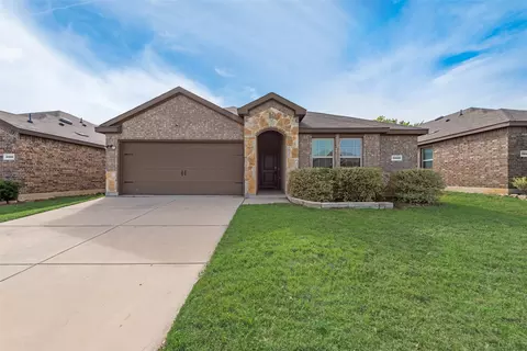 Exterior - 3509 Doris Dr, Denton, TX 76207 photo 2 of 5