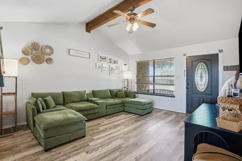 4041 Country Meadows Cir, Granbury, TX 76049