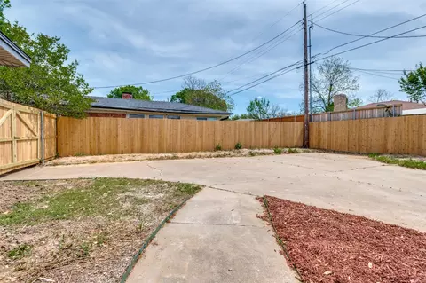 Exterior - 2106 Benjamin Rd, Irving, TX 75060 photo 4 of 5