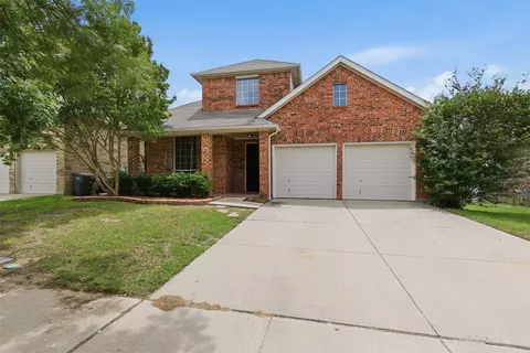 4561 Marguerite Ln, Fort Worth, TX 76123