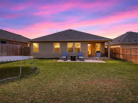 945 English Dr, Aubrey, TX 76227